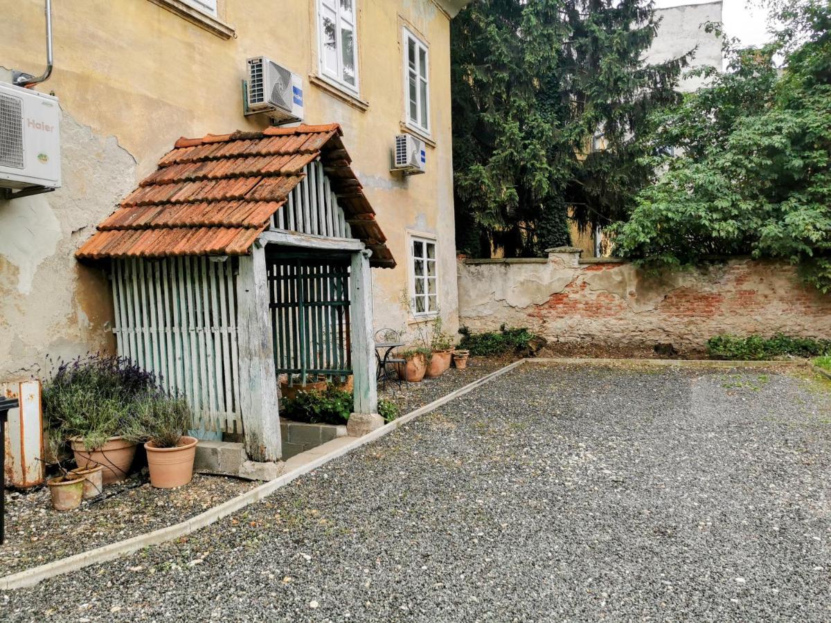Beautiful 2Bed Apartment In The Centre Of Varaždin エクステリア 写真