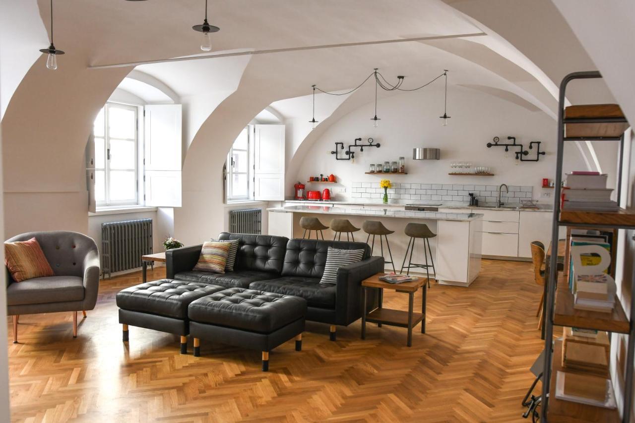 Beautiful 2Bed Apartment In The Centre Of Varaždin エクステリア 写真